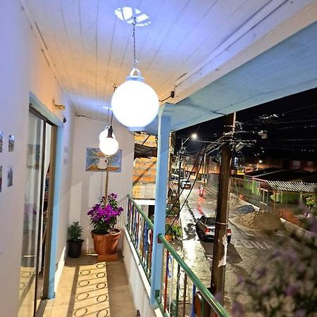 Artesanos Y Turistas Lejlighed Guatapé Eksteriør billede